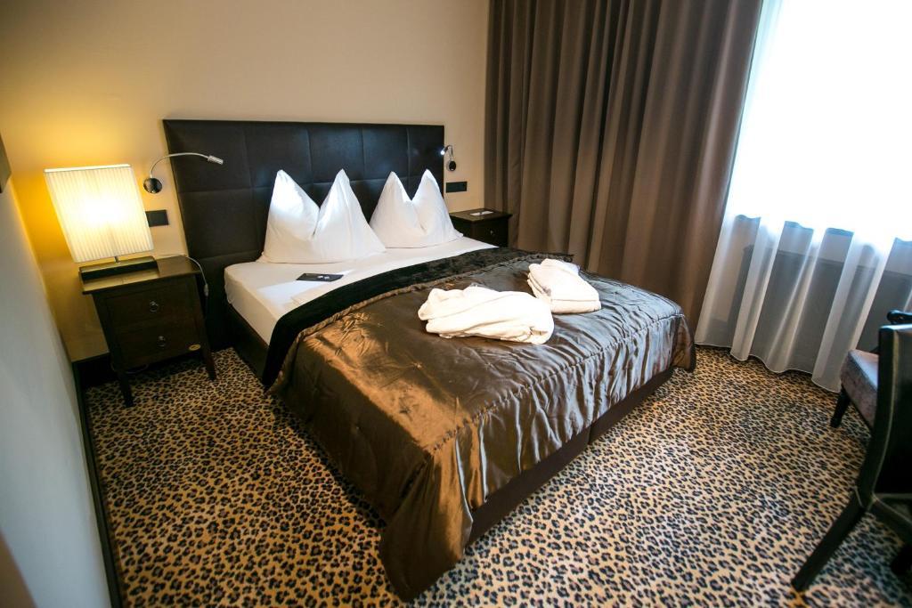 Hotel Seebrunn Am Wallersee Хендорф-ам-Валерзее Стая снимка