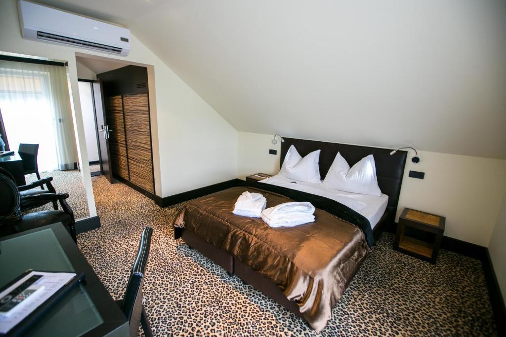 Hotel Seebrunn Am Wallersee Хендорф-ам-Валерзее Стая снимка