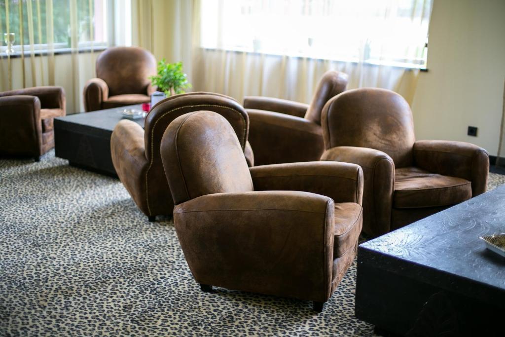 Hotel Seebrunn Am Wallersee Хендорф-ам-Валерзее Екстериор снимка