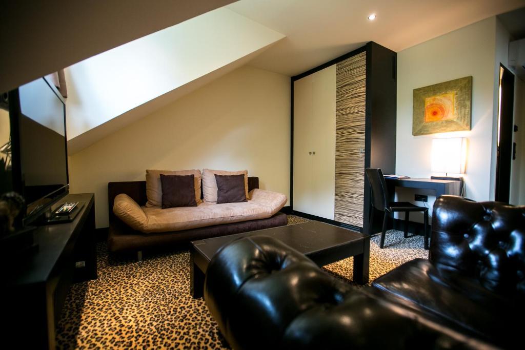 Hotel Seebrunn Am Wallersee Хендорф-ам-Валерзее Екстериор снимка